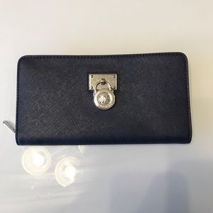 Micheal Kors Hamilton wallet